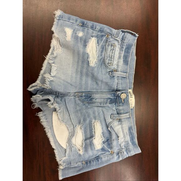 Mudd Low Rise Shortie Flex Stretch Shorts Size 9 - Picture 1 of 6